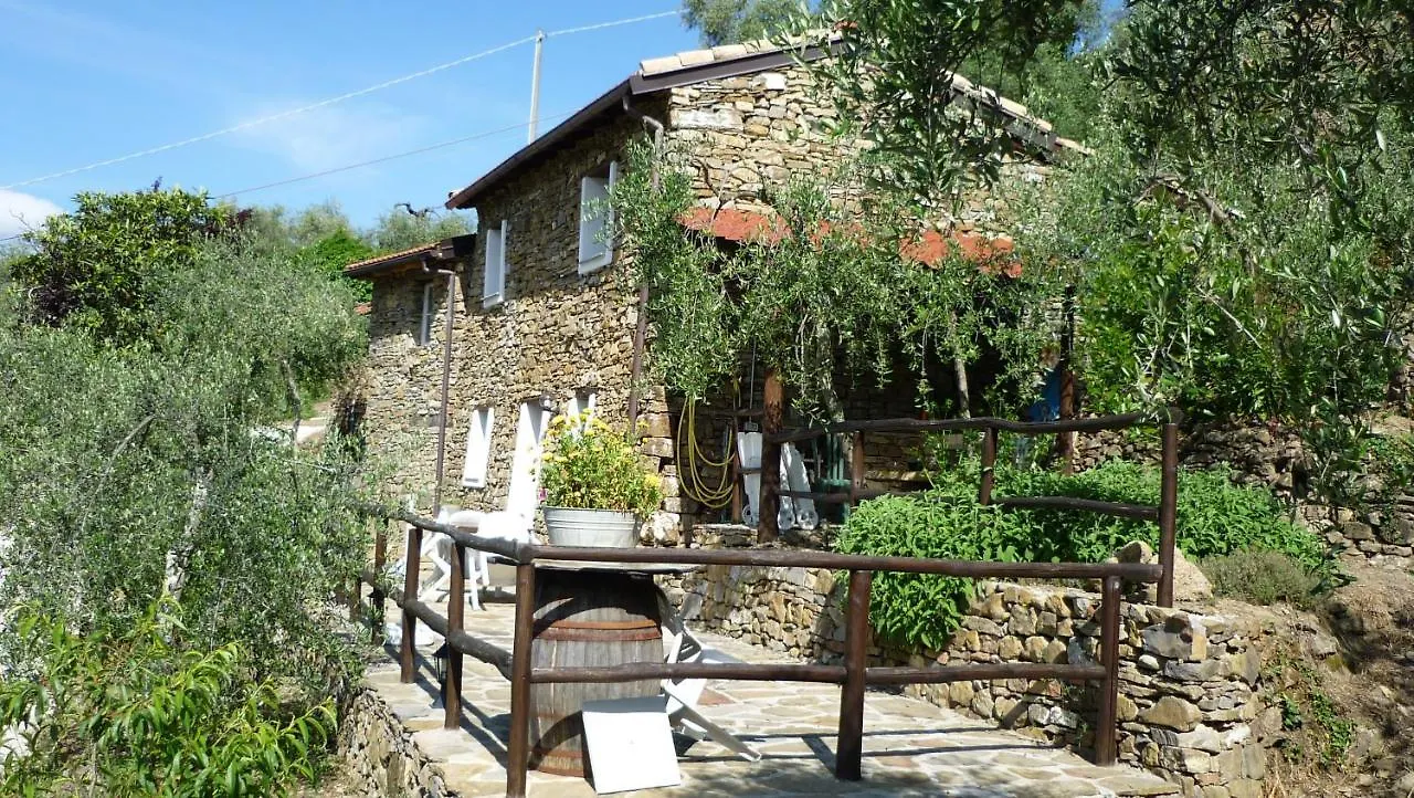 Nostro Rifugio Villa Apricale 0*,