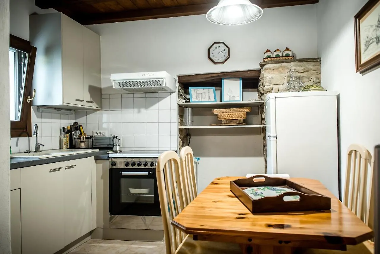 Nostro Rifugio Villa Apricale 0*,